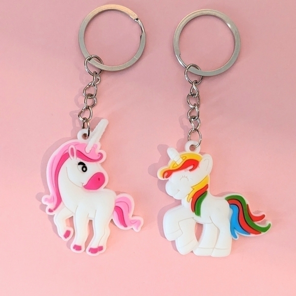 HOST Pick 🖤 SET of 2 Unicorn Keychains | Brand New - Picture 1 of 3